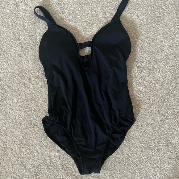 Seafolly Active V-Neck One-Piece Swimsuit - Picture 1 of 4